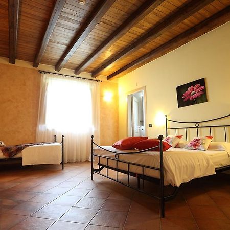Agriturismo Creta Rossa Torre di Ruggiero Extérieur photo