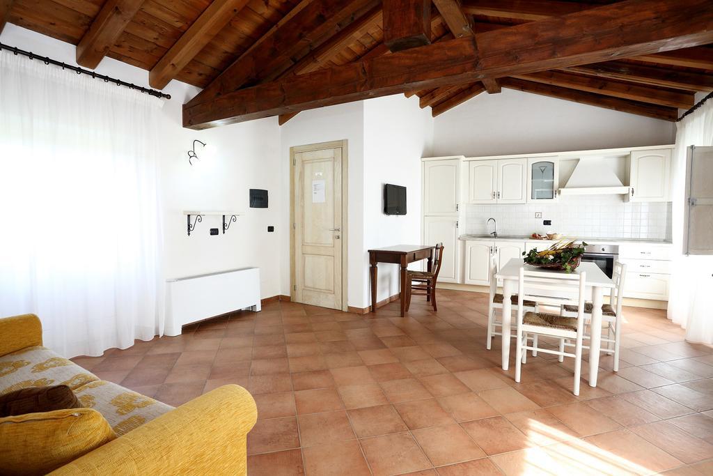 Agriturismo Creta Rossa Torre di Ruggiero Extérieur photo