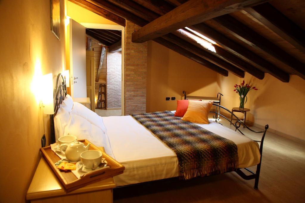 Agriturismo Creta Rossa Torre di Ruggiero Extérieur photo