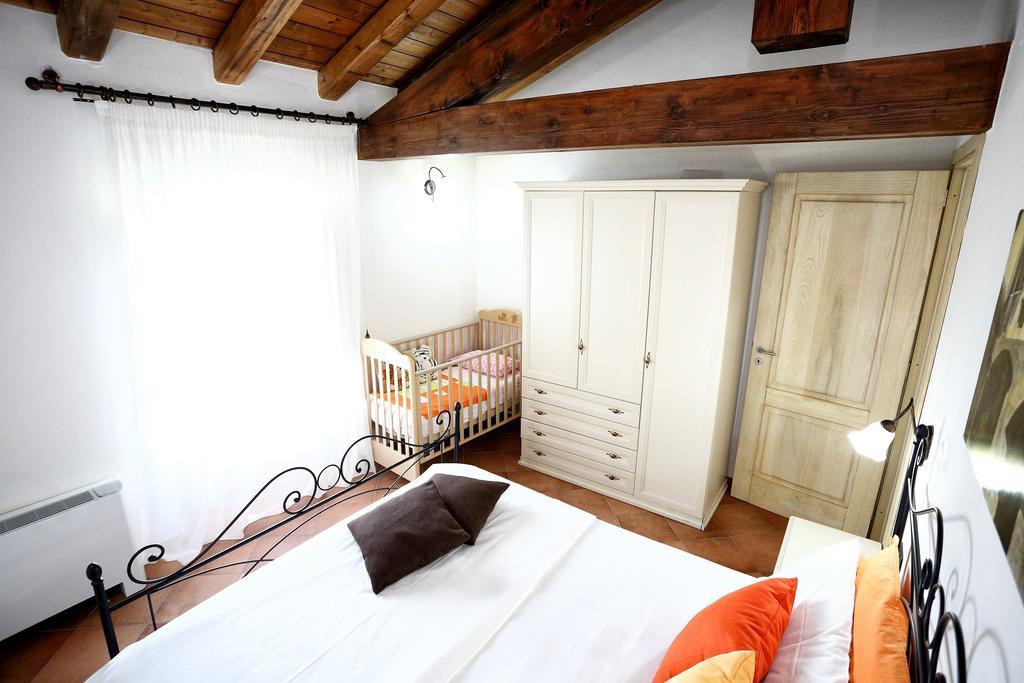 Agriturismo Creta Rossa Torre di Ruggiero Extérieur photo